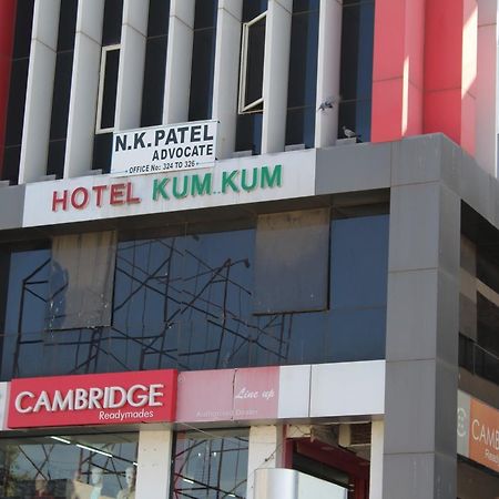 Hotel Kum Kum Adalaj Bagian luar foto